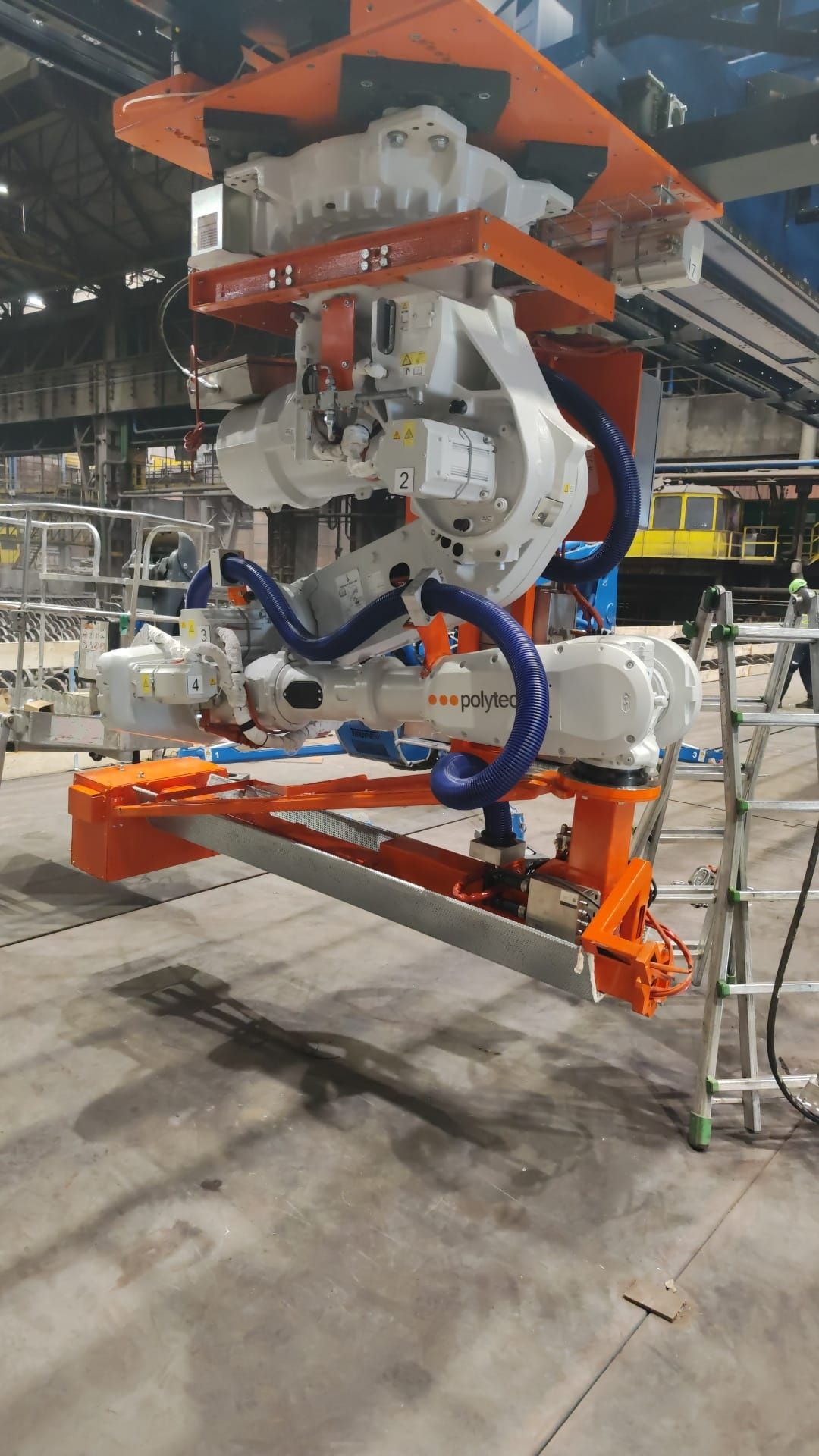 Robot Polytec su impianto siderurgico